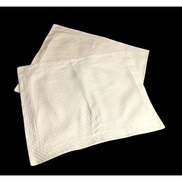 Standard White Quilted Pillow Shams By Linens N Things Set of 2 - Picture 1 of 7